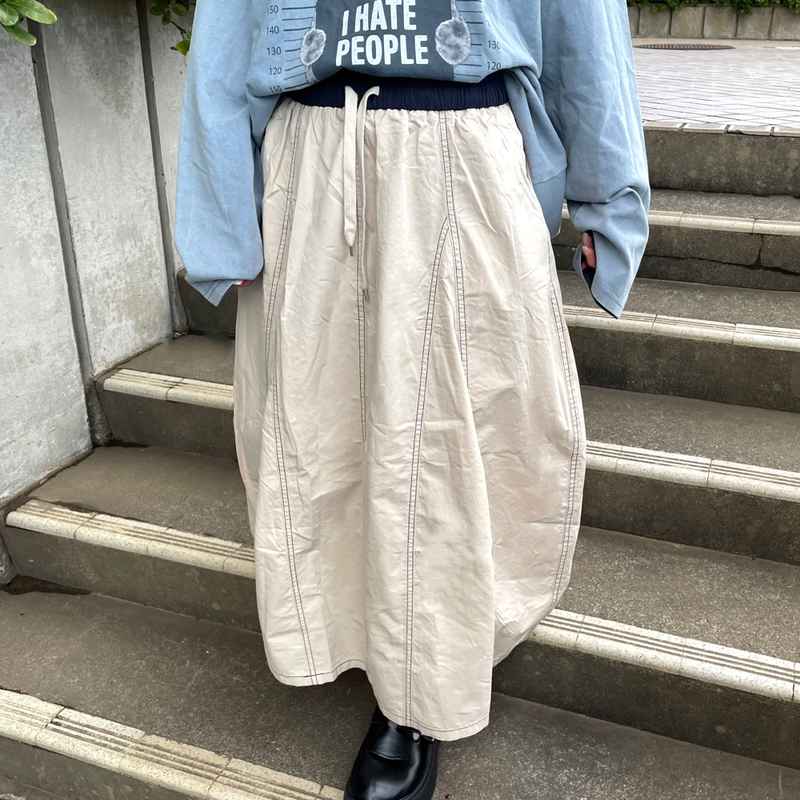 配色ステッチスカート