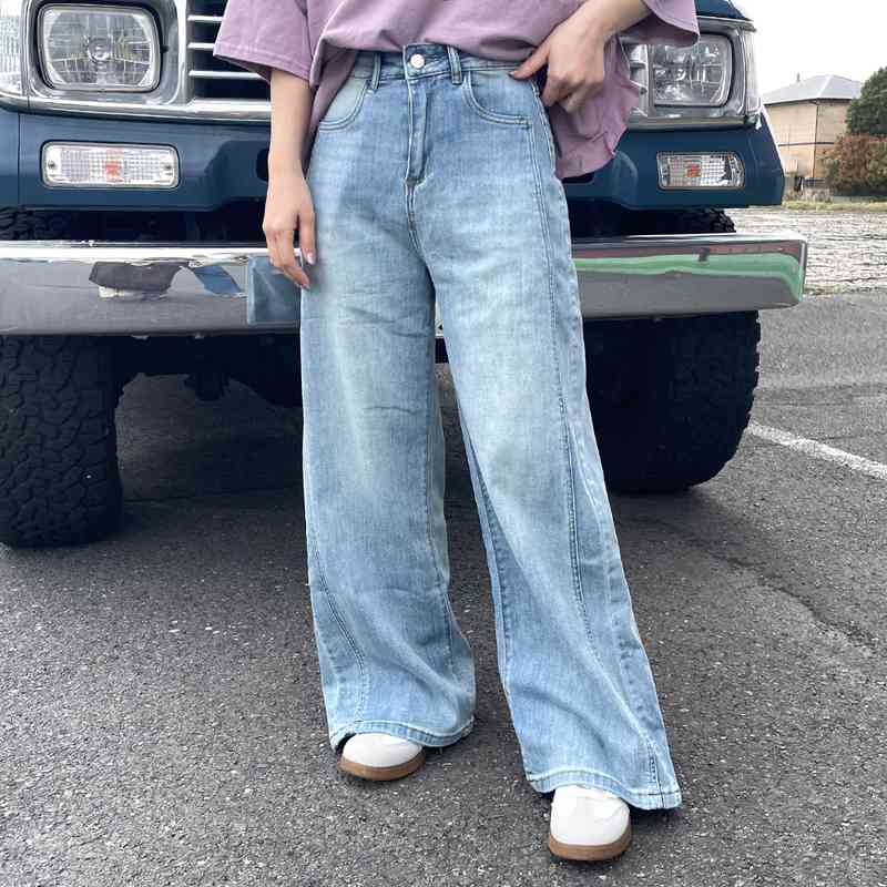 ストレートデニムパンツ