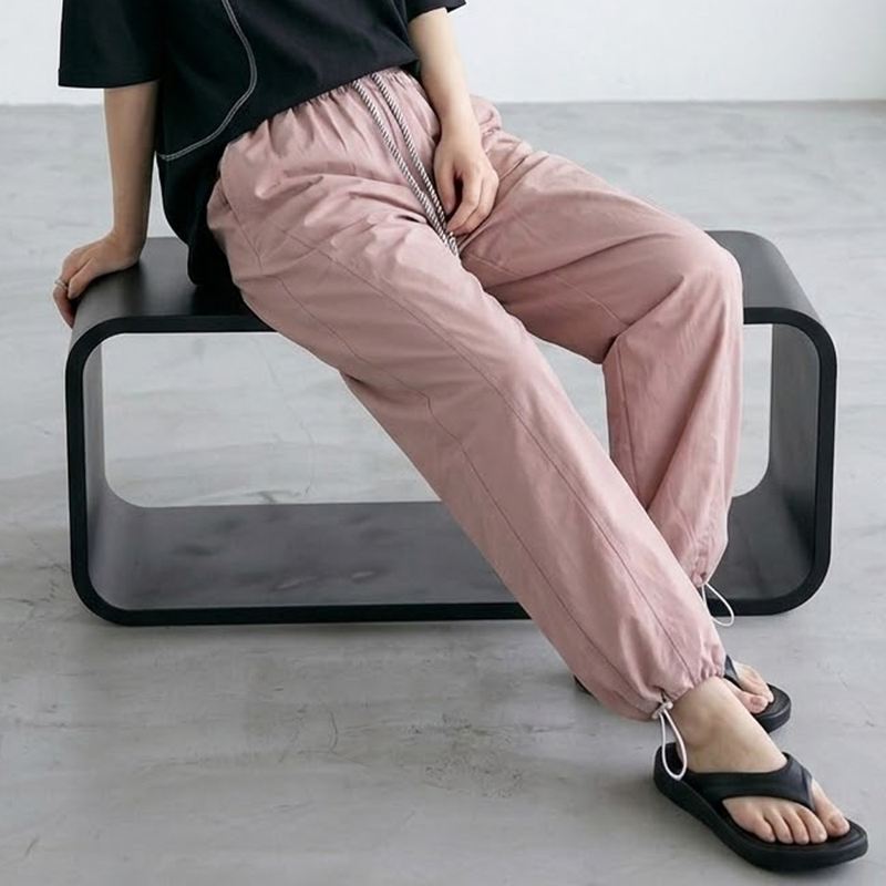 ナイロン風カーブパンツ