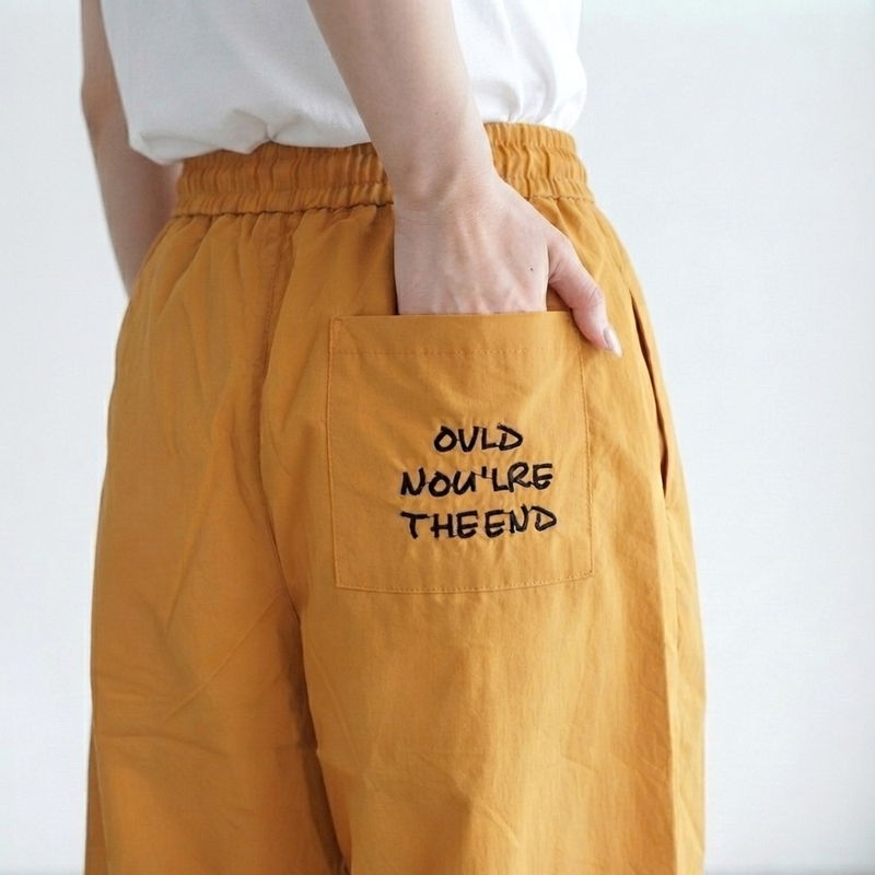 ナイロン風刺繍ロゴパンツ