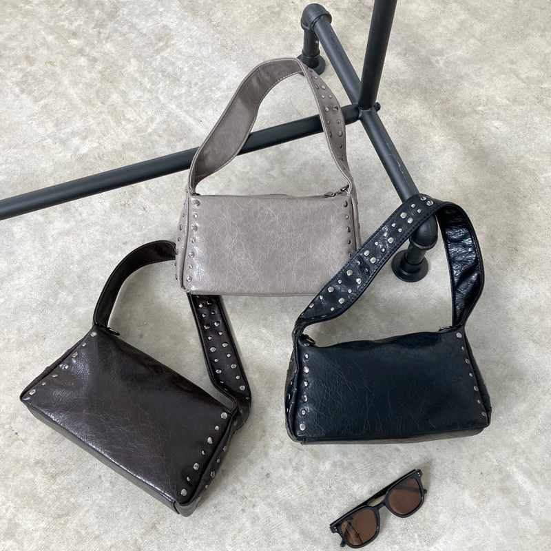 non-hedge チェーンハートチャーム付きミニボストンバッグ