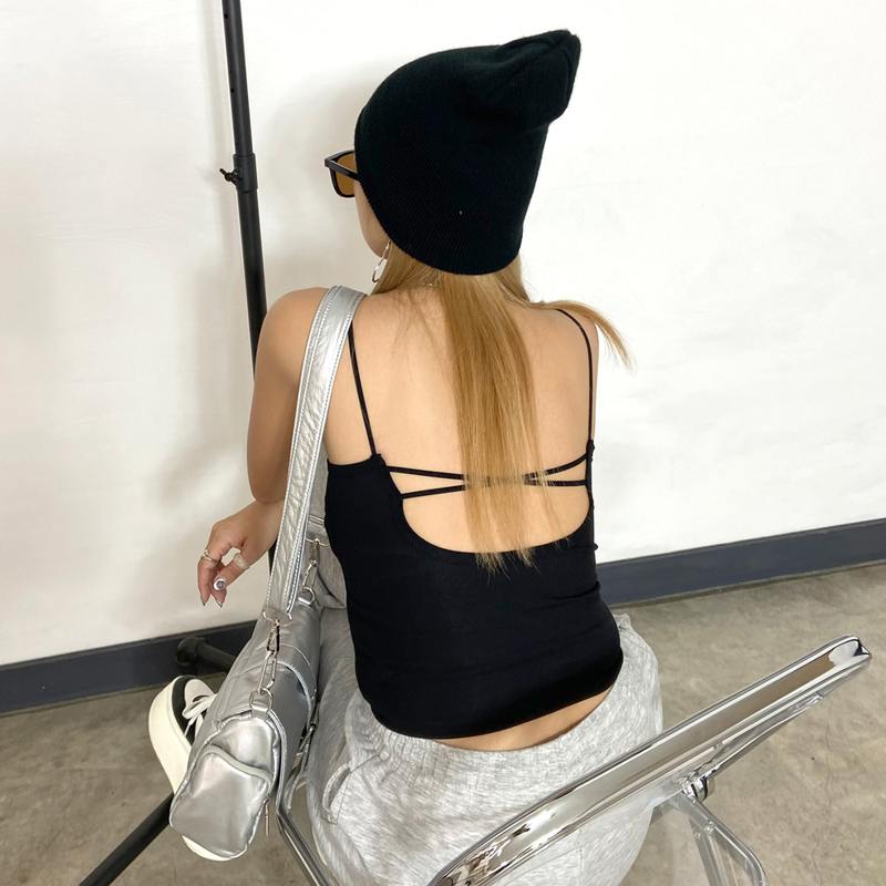 フロントタックキャミソール