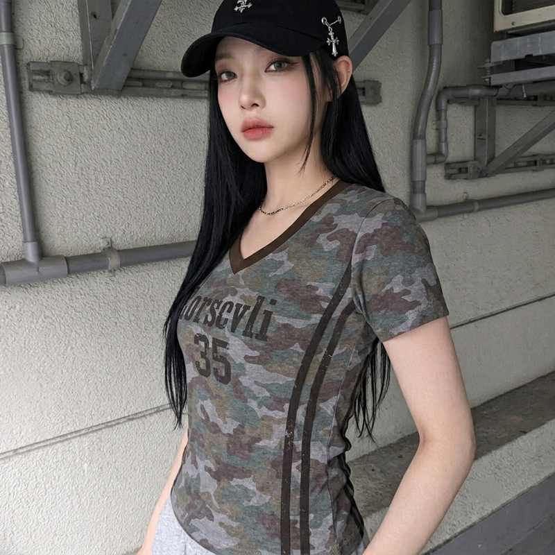 迷彩ナンバリングTシャツ