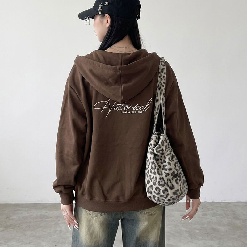 バックロゴビッグパーカー