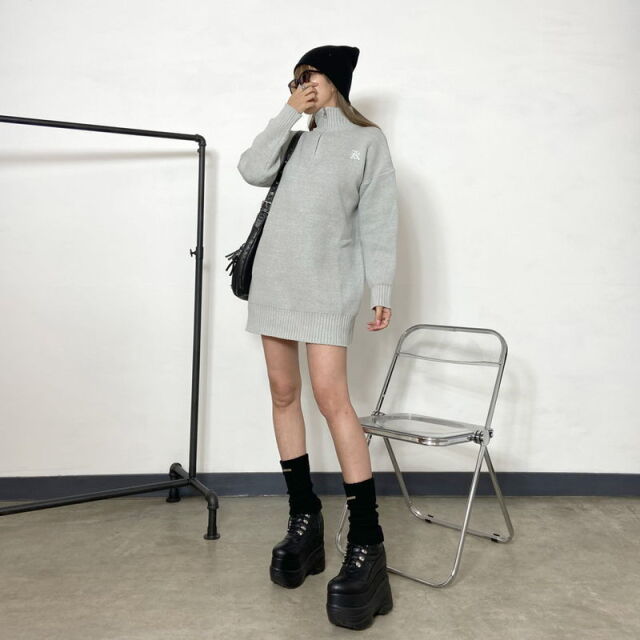 ZIPハイネックミニニットワンピース