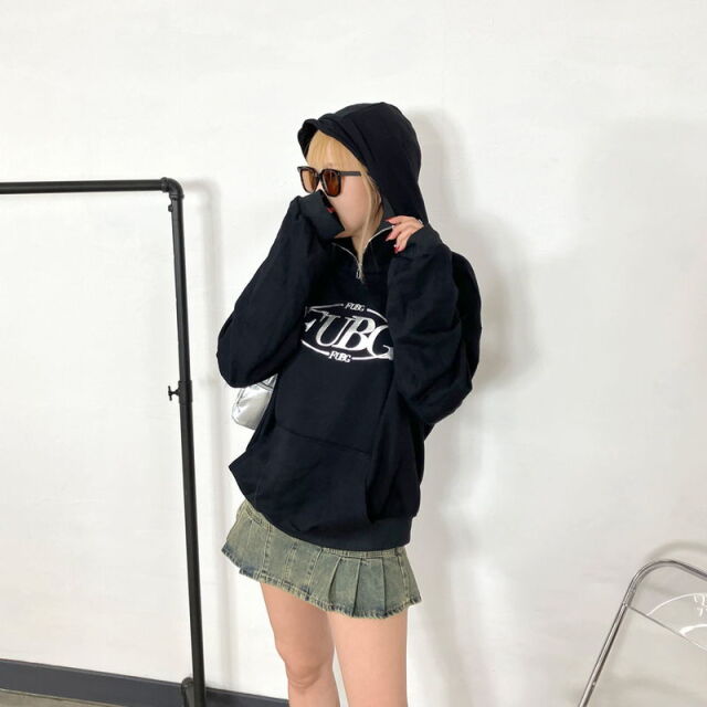 シルバーロゴフードZIPプルオーバー