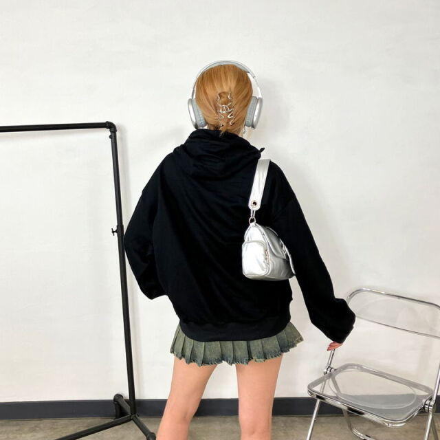 シルバーロゴフードZIPプルオーバー