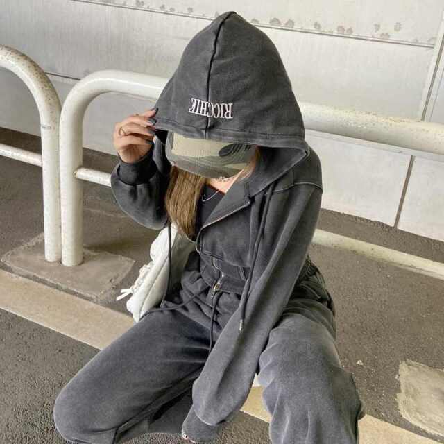 ブリーチ刺繍フードパーカー・パンツセットアップ