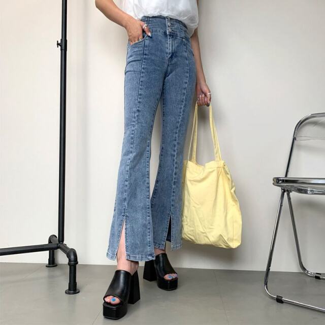 ボタンハイウエストデニムフレアパンツ