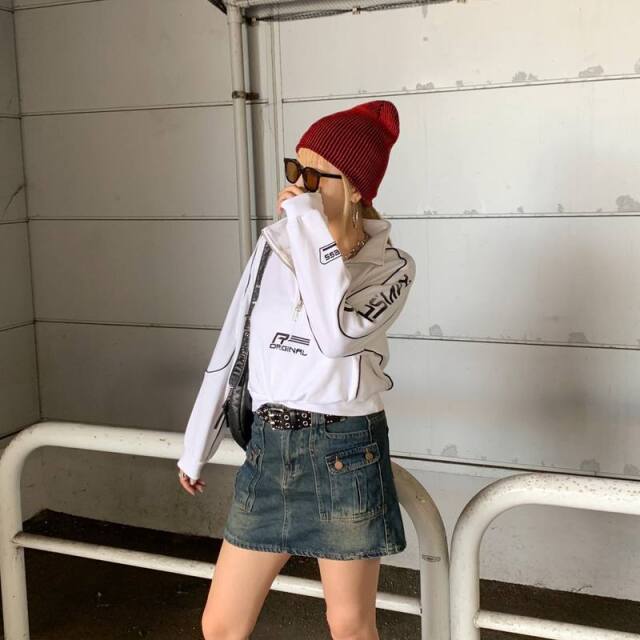パイピングZIPプルオーバー