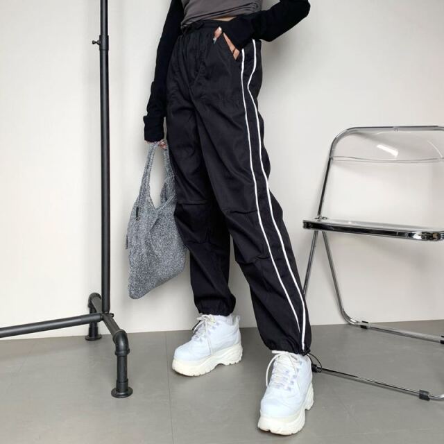 美品 アストラット 2,5万円 裾ゴム パンツ ジョガーパンツ Z162 美品 アストラット 2,5万円 裾ゴム パンツ ジョガーパンツ Z162