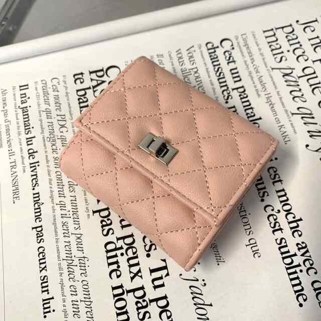 クリアポケット三つ折り財布