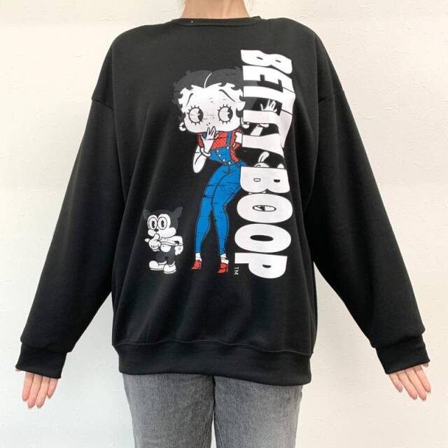 BETTYプリントプルオーバー