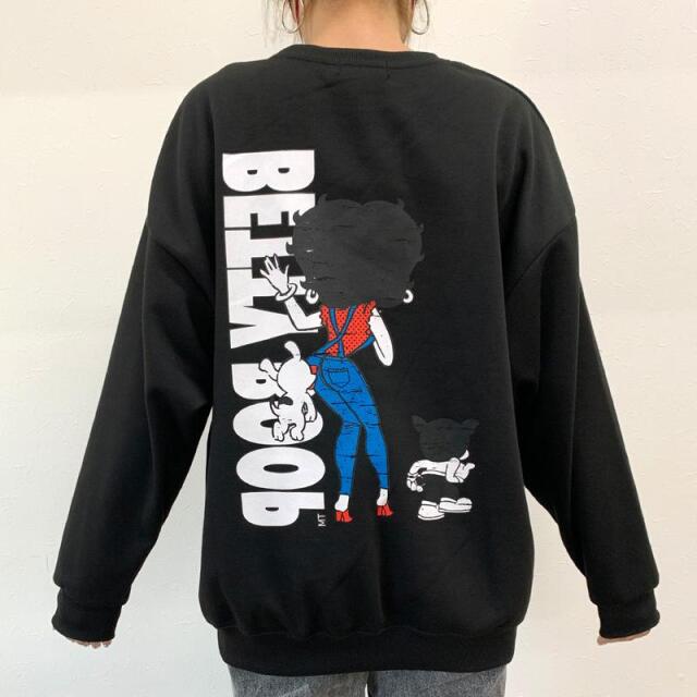 BETTYプリントプルオーバー