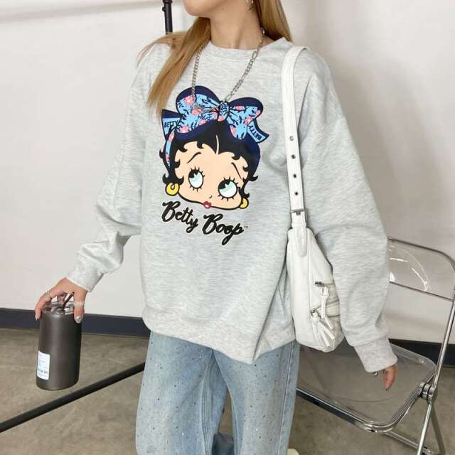 BETTYBOOPバックロゴプルオーバー