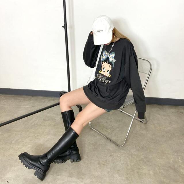 BETTYBOOPバックロゴプルオーバー