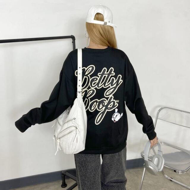 BETTYBOOPバックロゴプルオーバー