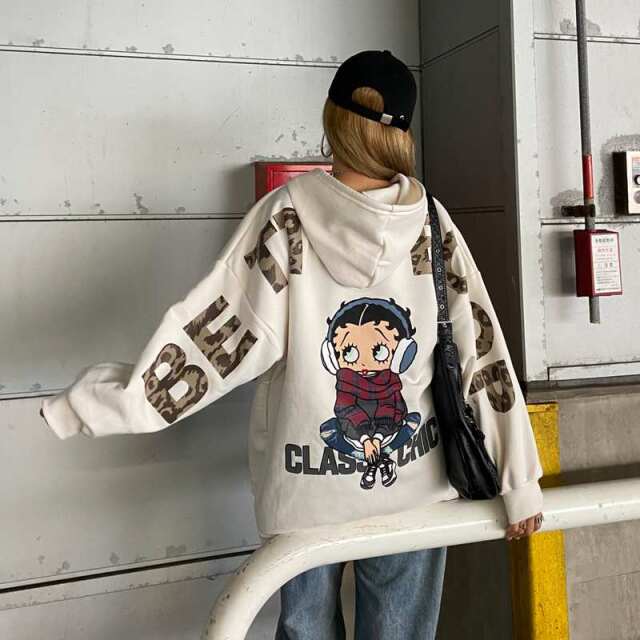 バックBETTYBOOPフード