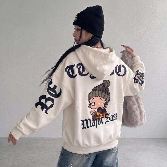 BETTYBOOPバックロゴパーカー