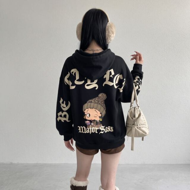 BETTYBOOPバックロゴパーカー