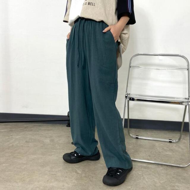 やみつきイージーパンツ