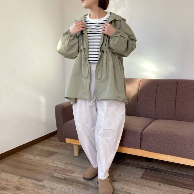カーブパンツ