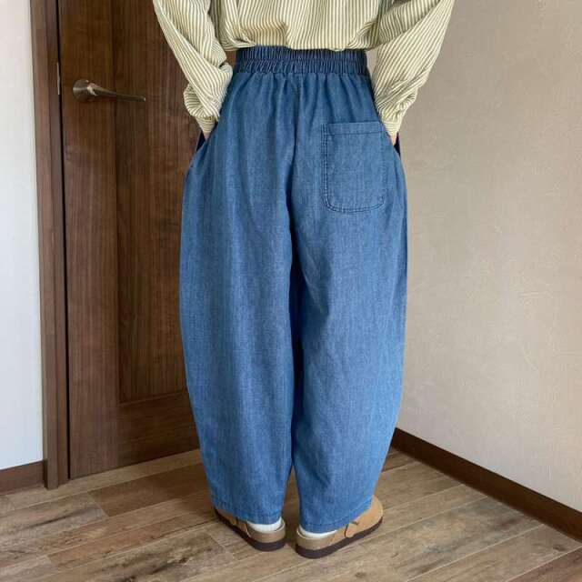 カーブパンツ