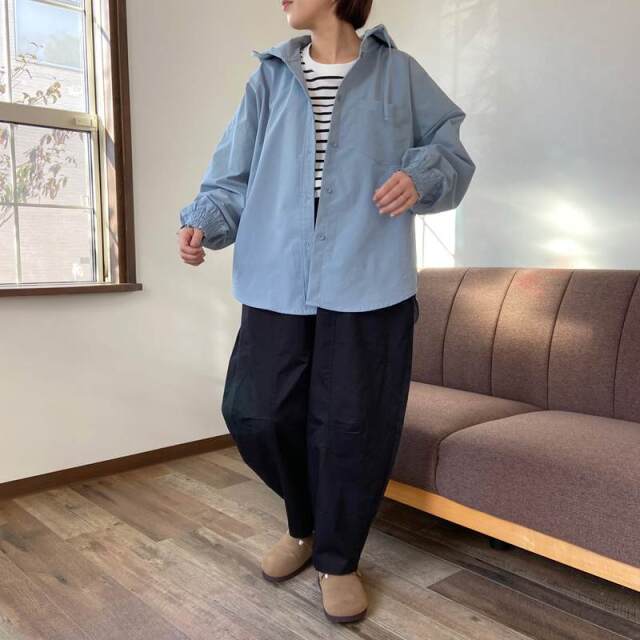 カーブパンツ