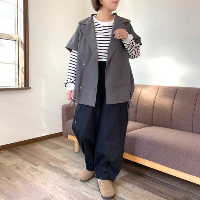 裾スモッキングパンツ