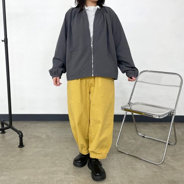 裾スモッキングパンツ