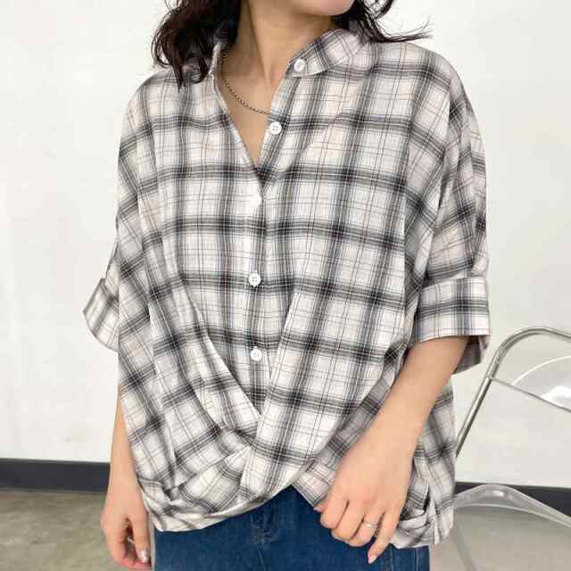 ネジリブラウス