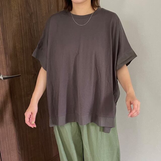 布帛トリミングプルオーバー