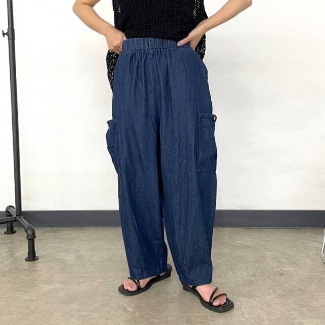 薄ツイル裾ダーツカーゴパンツ