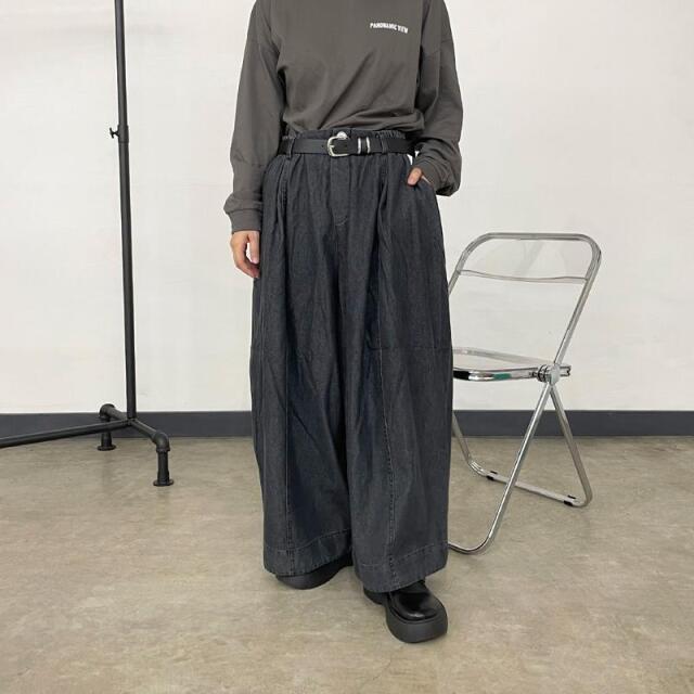 デニムセンターシームワイドパンツ