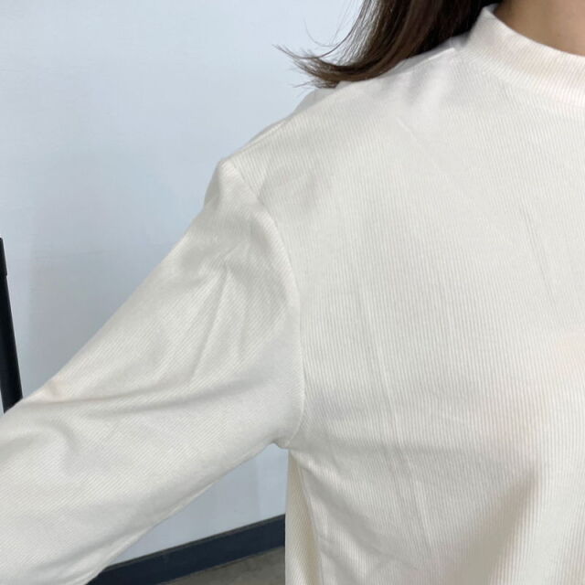 指ぬき袖切替ロンT