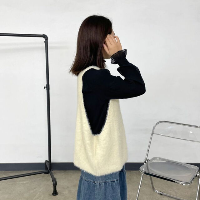 フェザーヤーンベスト