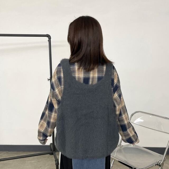 フェザーヤーンベスト