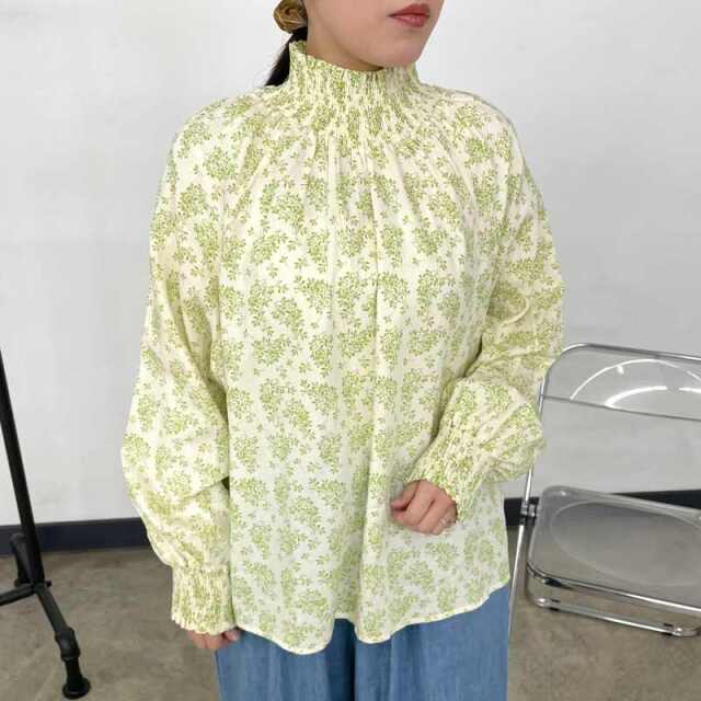 柄スモッキングプルオーバー