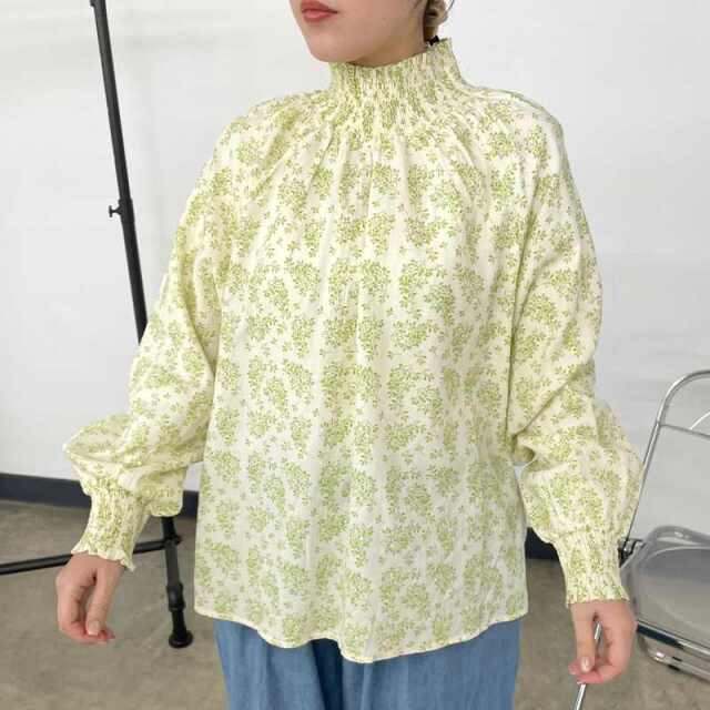 柄スモッキングプルオーバー