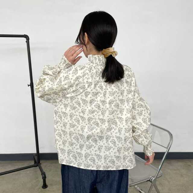 柄スモッキングプルオーバー