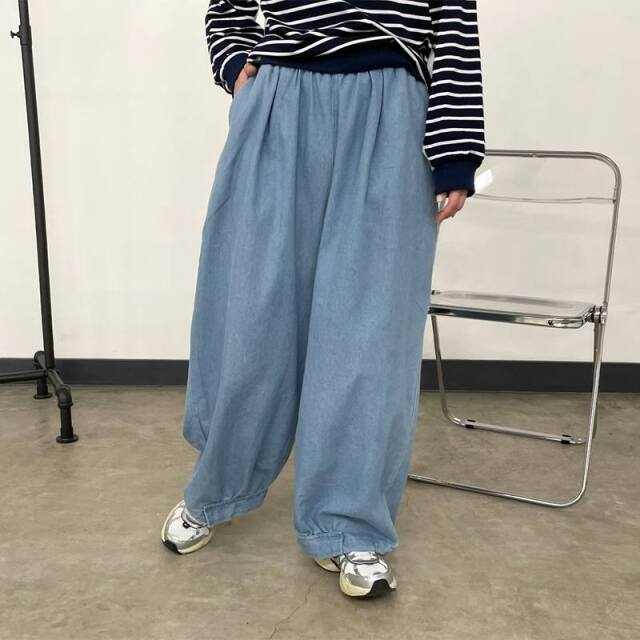デニム裾ドロストイージーパンツ