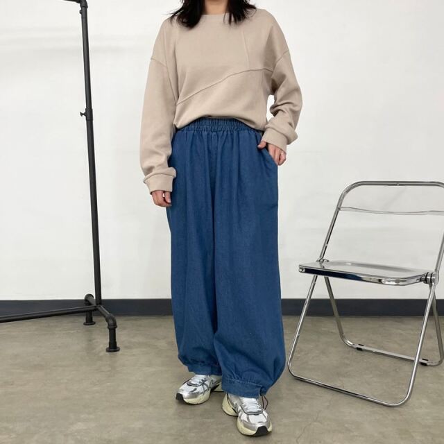 デニム裾ドロストイージーパンツ