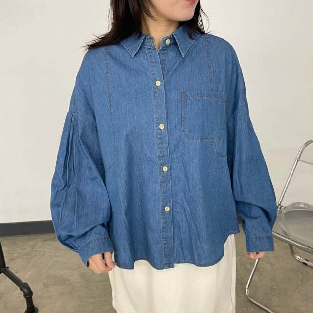 デニムシャツ