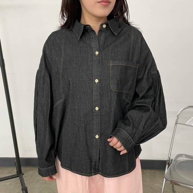 デニムシャツ