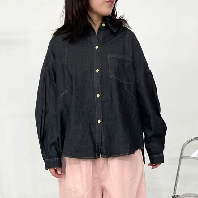 デニムシャツ