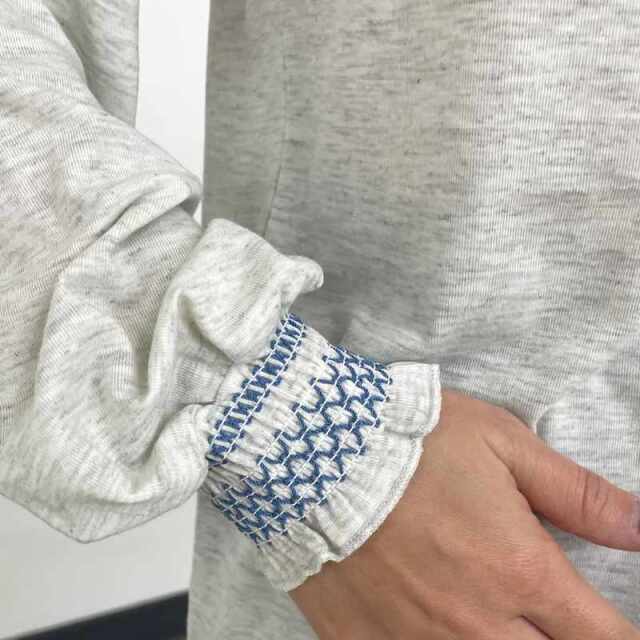 襟袖スモッキングロンT
