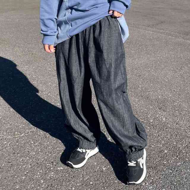 デニム裾スモッキングパンツ