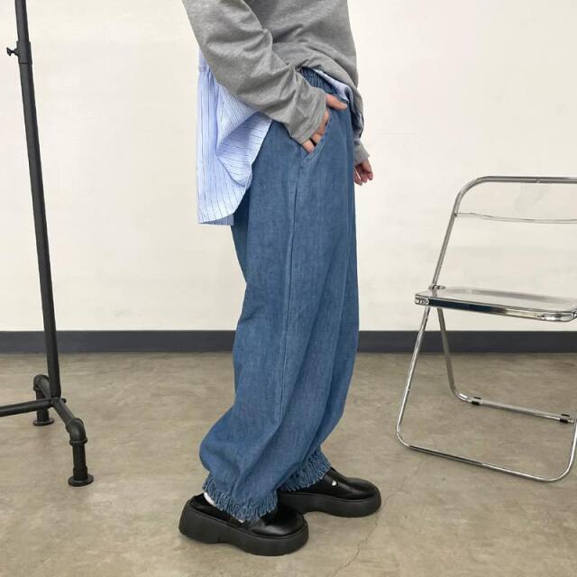 デニム裾スモッキングパンツ