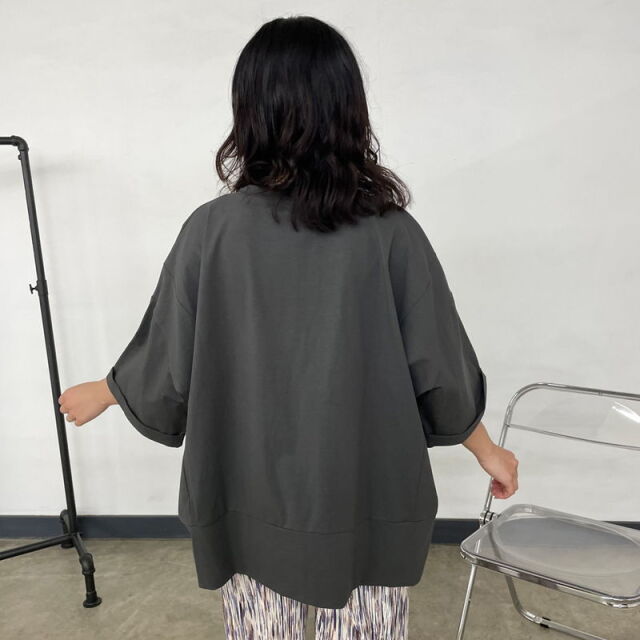 エンボスロゴ切替ビッグプルオーバー