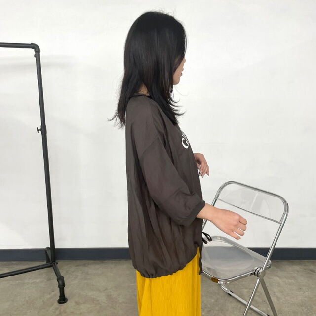 シアー袖切替ロゴプルオーバー